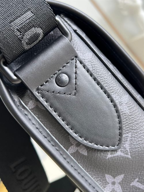 Louis Vuitton Archy messenger GM quick review! 